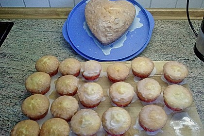 Saftiger Zitronenkuchen 112