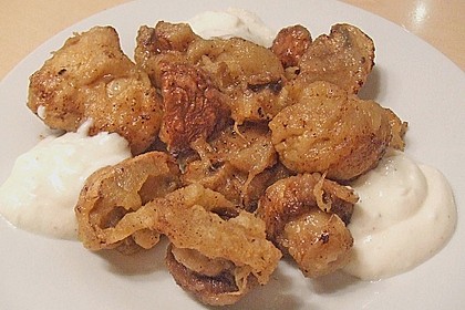Champignons in Bierteig mit Knoblauchsauce