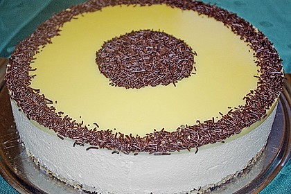 Eierlik&ouml;r - Sahnetorte auf Schokoraspel - Keksboden 4