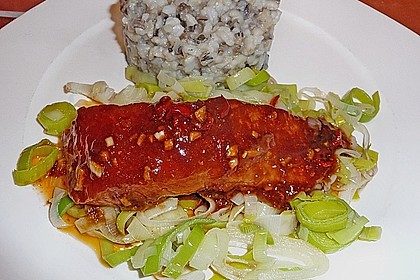 Lachs-Teriyaki auf Porreegem&uuml;se