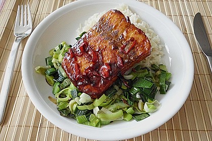 Lachs-Teriyaki auf Porreegem&uuml;se 4
