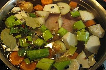 Hühnersuppe