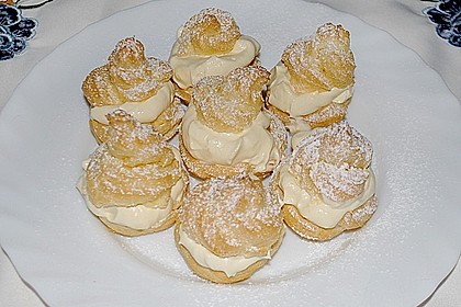 Windbeutel mit Vanillecreme 5