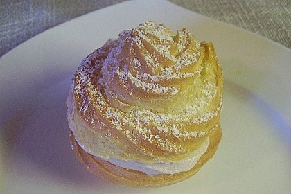 Windbeutel mit Vanillecreme 2