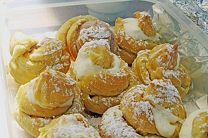 Windbeutel mit Vanillecreme 21