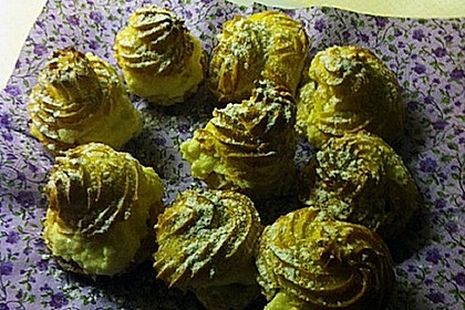 Windbeutel mit Vanillecreme 32