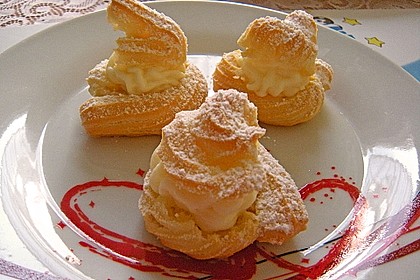Windbeutel mit Vanillecreme 13