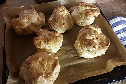 Windbeutel mit Vanillecreme 17