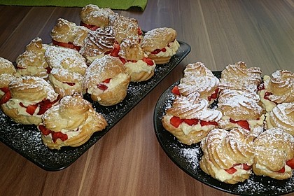 Windbeutel mit Vanillecreme 14