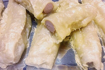 W&uuml;rstchen in Bl&auml;tterteig mit K&auml;se 7