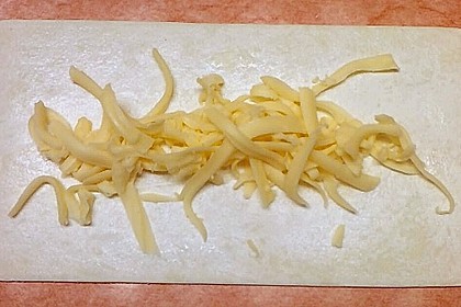 W&uuml;rstchen in Bl&auml;tterteig mit K&auml;se 8