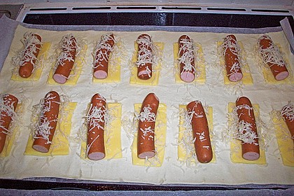 W&uuml;rstchen in Bl&auml;tterteig mit K&auml;se 9