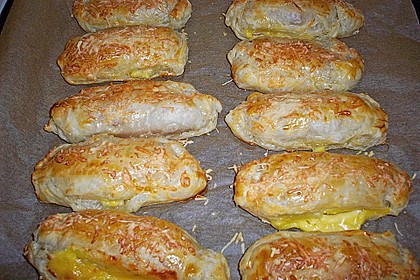 W&uuml;rstchen in Bl&auml;tterteig mit K&auml;se 11