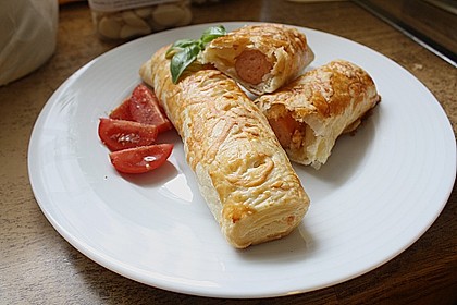 W&uuml;rstchen in Bl&auml;tterteig mit K&auml;se 14