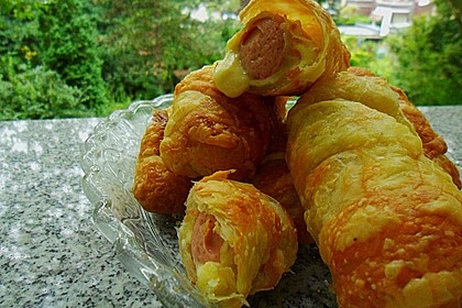 W&uuml;rstchen in Bl&auml;tterteig mit K&auml;se 20