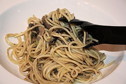 Nudeln mit Champignons