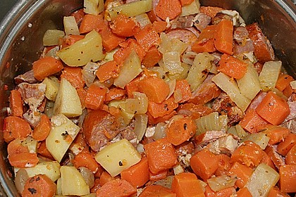 Karotteneintopf mit Cabanossi