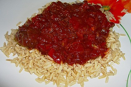 Gulasch vom Rind mit Schalotten und Paprika 24