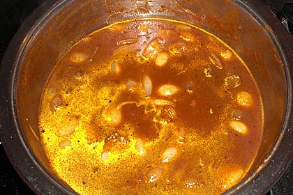 Gulasch vom Rind mit Schalotten und Paprika 30