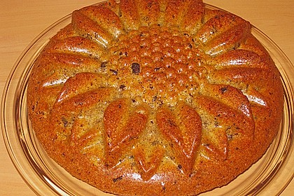 Karotten - Nusstorte mit Schokolade 3