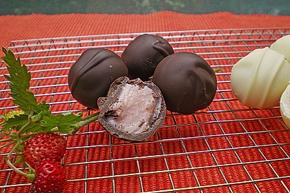 Erdbeerpralinen 8