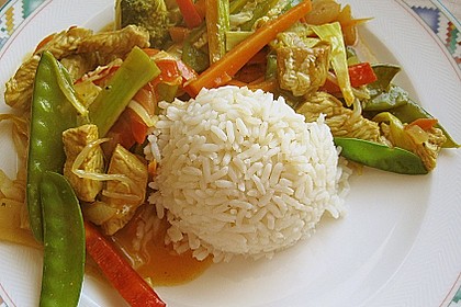 Erlesene Gem&uuml;sevariation mit Putenbruststeifen  im WOK zubereitet 3