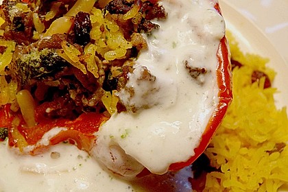 Gef&uuml;llte Paprika mit Joghurtsauce 1