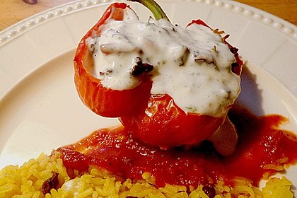 Gef&uuml;llte Paprika mit Joghurtsauce 2