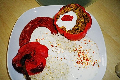 Gef&uuml;llte Paprika mit Joghurtsauce 8