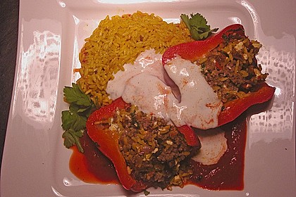 Gef&uuml;llte Paprika mit Joghurtsauce 11