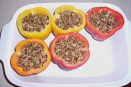 Gef&uuml;llte Paprika mit Joghurtsauce 14