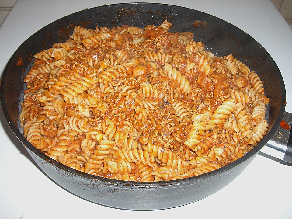 Bologneser - Nudel - Auflauf (Rezept mit Bild) von mareikaeferchen ...