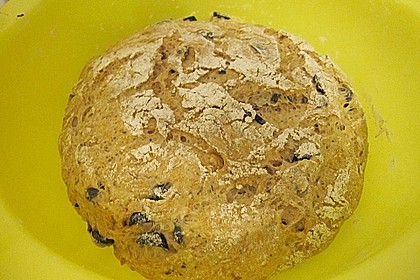Luftiges Olivenbrot 3