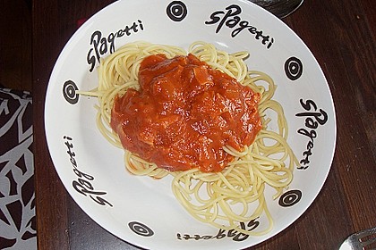 Schnelle, einfache Tomatenso&szlig;e zu Spaghetti 5