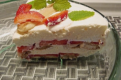 Vanillemousse - Tiramisu mit Beeren 6