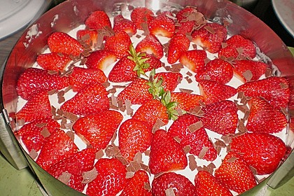 Erdbeermousse - Torte