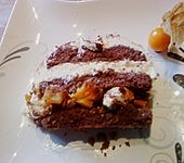 Gef&uuml;llter Schokoladen - Biskuit (Bild)