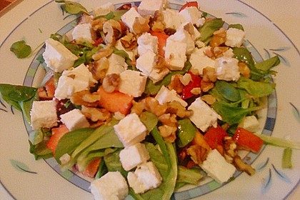 Rote Bete - Salat mit Spinat und Schafsk&auml;se