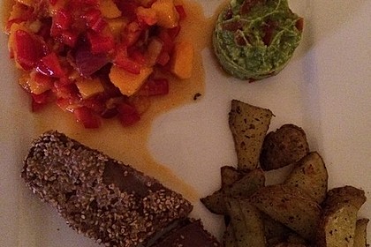 Thunfischfilet in Zimt - Sesam - Kruste auf Chili - Mango - Salat 19