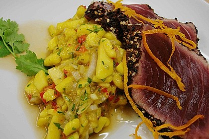Thunfischfilet in Zimt - Sesam - Kruste auf Chili - Mango - Salat 11