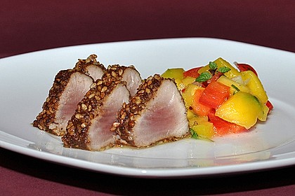 Thunfischfilet in Zimt - Sesam - Kruste auf Chili - Mango - Salat 7