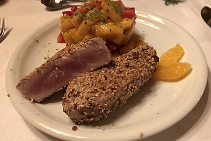 Thunfischfilet in Zimt - Sesam - Kruste auf Chili - Mango - Salat 24