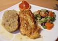 Schweinefilet im Eiermantel  mit Serviettenkn&ouml;del