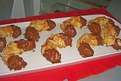 Mandelhörnchen 18