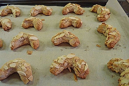 Mandelhörnchen 27