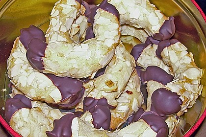 Mandelhörnchen 56