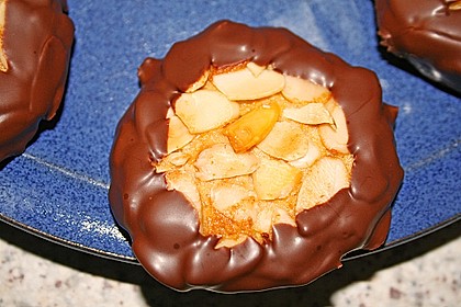 Mandelhörnchen 57