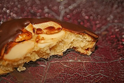 Mandelhörnchen 37