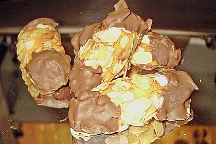 Mandelhörnchen 62