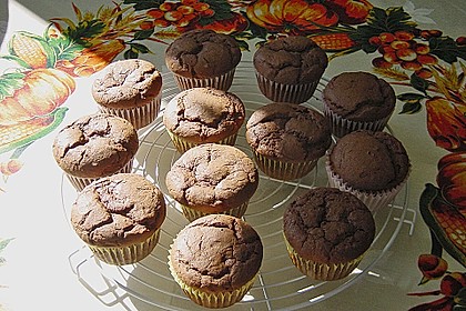 Schoko - Muffins mit Kokos - Herz 48